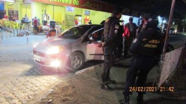 Com novas medidas restritivas, Prefeitura de Natal amplia fiscalização a bares e conveniências e três estabelecimentos são notificados