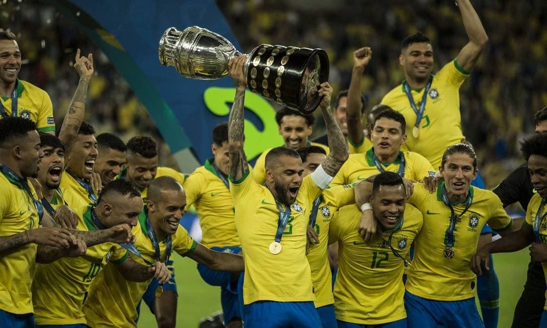 Seleção Brasileira mantém terceiro lugar em nova atualização do ranking da Fifa