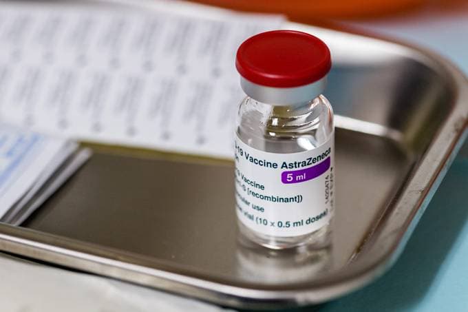 Após suspensão, países da Europa retomam uso da vacina da AstraZeneca