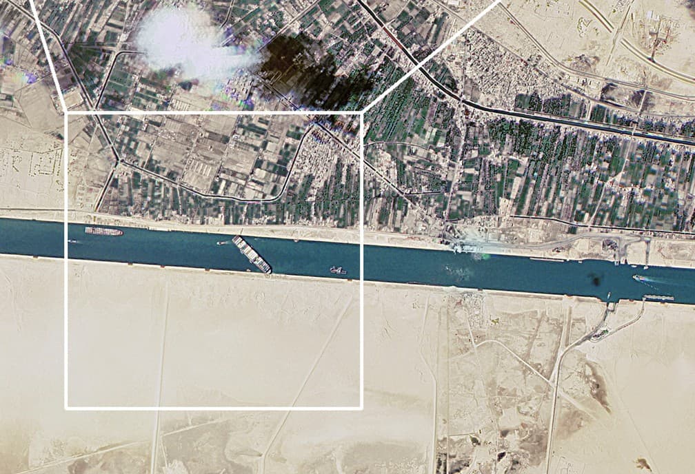 CANAL DE SUEZ: as impressionantes imagens de satélite do impacto causado por navio encalhado