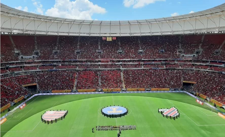 Governador do DF quer na disputa da Supercopa entre Flamengo e Palmeiras, dia 11 de abril, no Mané Garrincha, público de até 7 mil vacinados