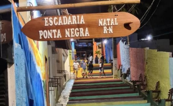 Secretário da Semurb diz que obras ao lado da escadaria precisam ser licenciadas e elogia revitalização feita por empresário