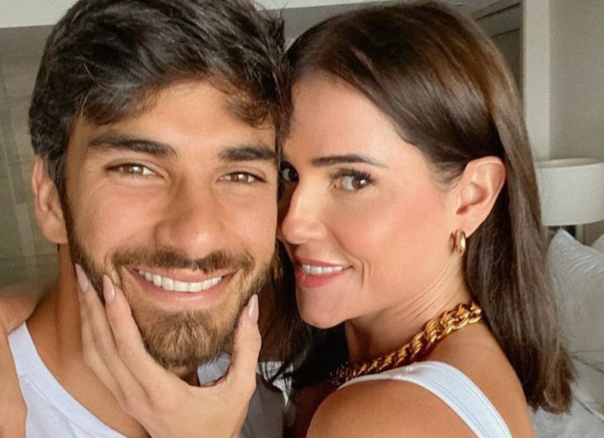 "Quando engravidei, transava dez vezes ao dia", diz global Deborah Secco