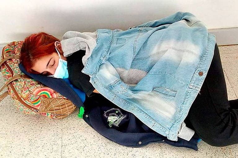Casos de Covid disparam, e Argentina vê falta de atendimento a pacientes pela 1ª vez