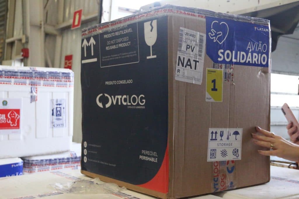 Chegam ao RN o primeiro lote da vacina da Pfizer com 7 mil doses do imunizante e mais 101.750 doses da vacina da Astrazeneca/Fiocruz