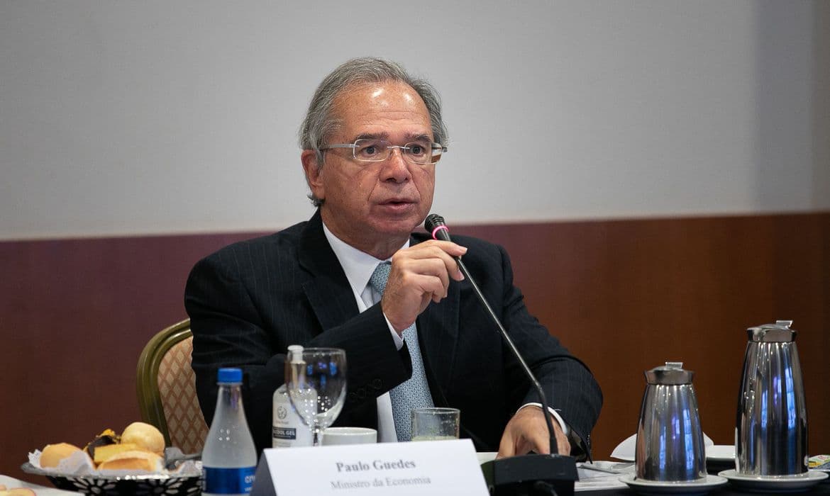 Ministro Paulo Guedes diz que arrecadação recorde reflete retomada da economia