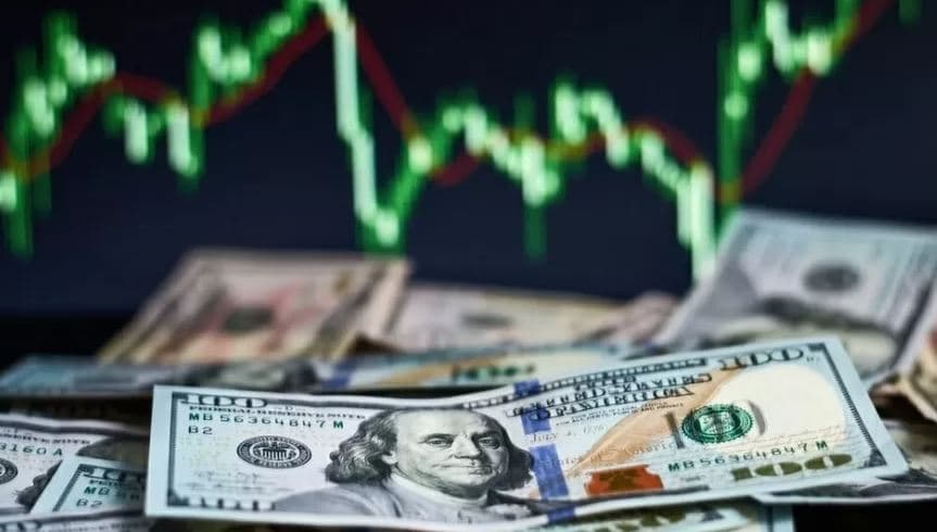 Bolsa bate 5º recorde seguido; dólar cai a R$ 5,03 e tem menor valor em 1 ano