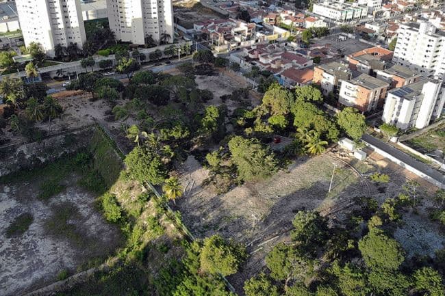 Após determinação da Justiça, bairro de Capim Macio ganha Parque Ecológico