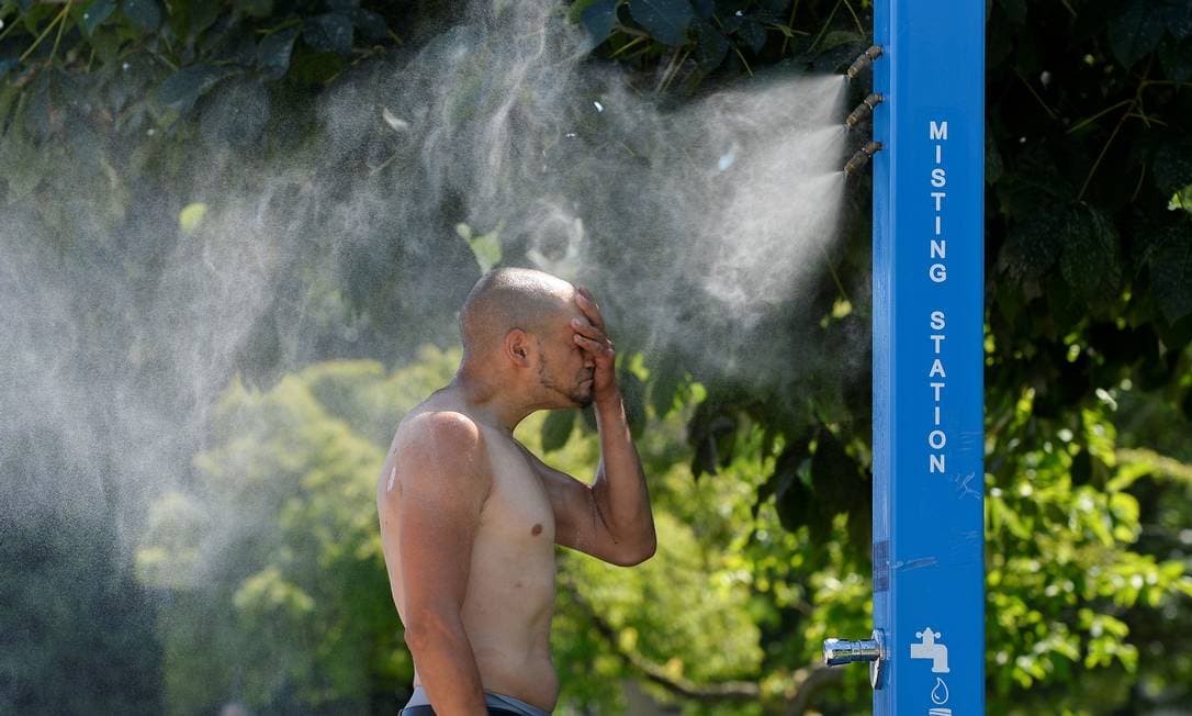 Onda de calor histórica faz o Canadá bater 49,5ºC e leva a mais de 230 mortes
