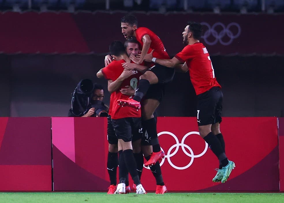 Egito elimina Argentina e vai encarar o Brasil nas quartas de final do futebol masculino na manhã de sábado