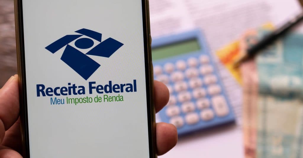 ‘Super-ricos' têm isenção de 60% no IR; restante dos contribuintes, 25%