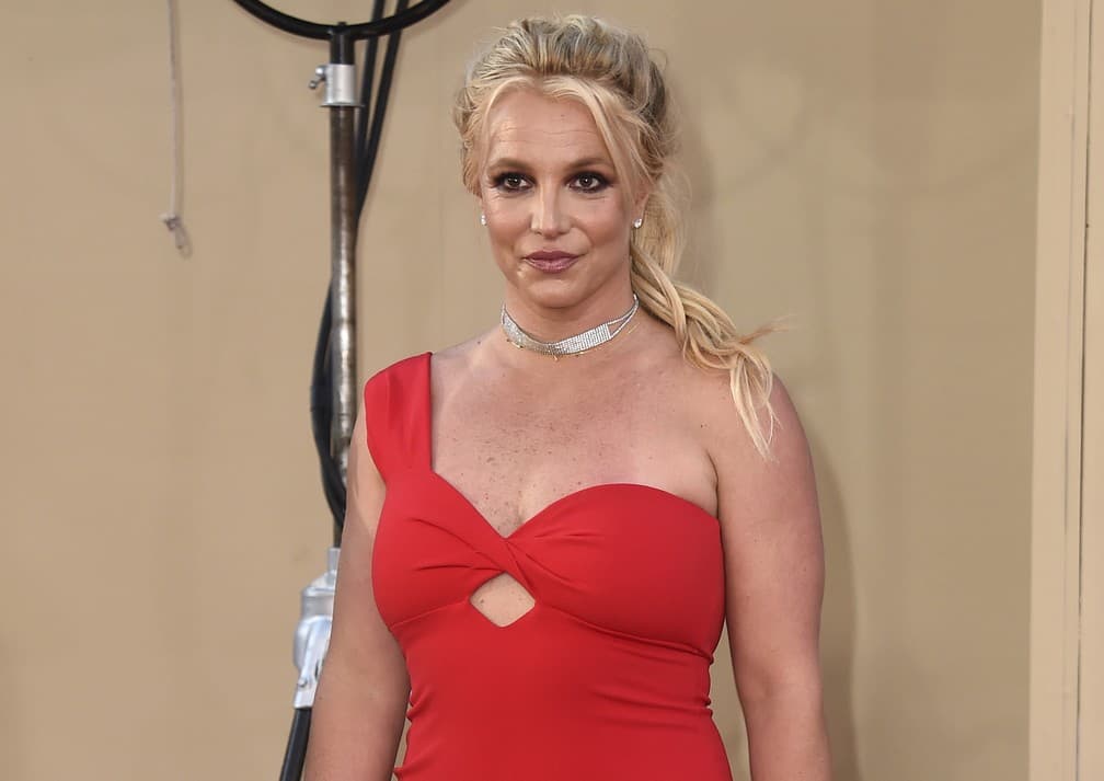 Britney Spears: justiça decide que pai da cantora permanecerá como seu tutor