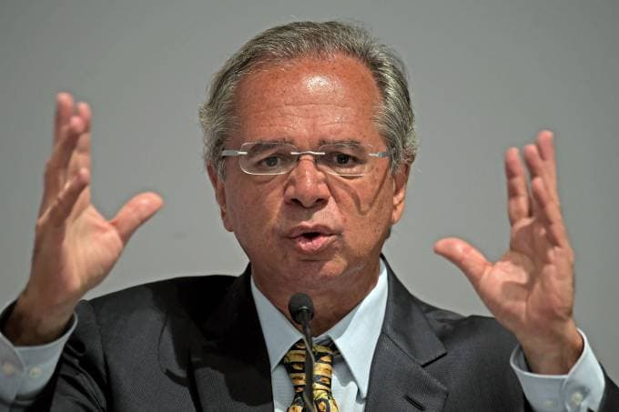 "Se tiver erro na dose, vamos consertar, não temos compromisso com erros. Mas a reforma está na direção certa", diz Paulo Guedes, sobre Imposto de Renda