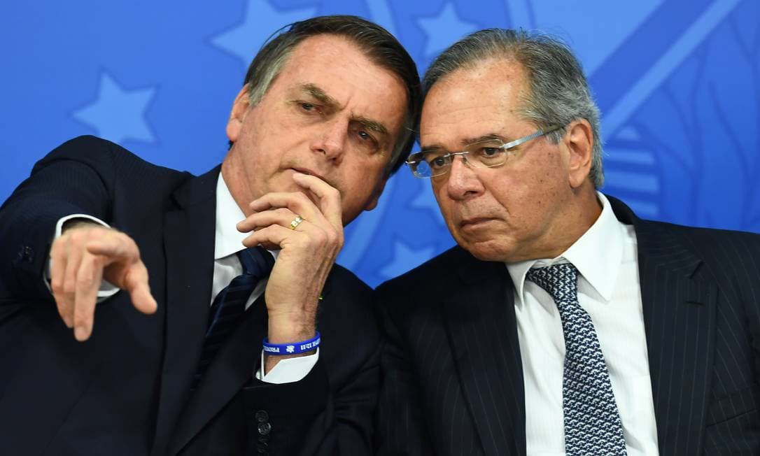 Máquina pública federal tem enxugamento de pessoal e gastos