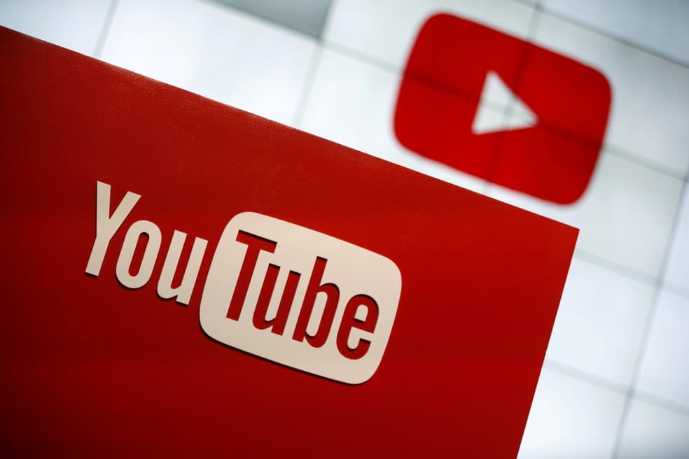 YouTube suspende pagamentos a canais, entre eles Terça Livre, o Jornal da Cidade Online e o canal de Oswaldo Eustáquio, após decisão do TSE sobre fake news