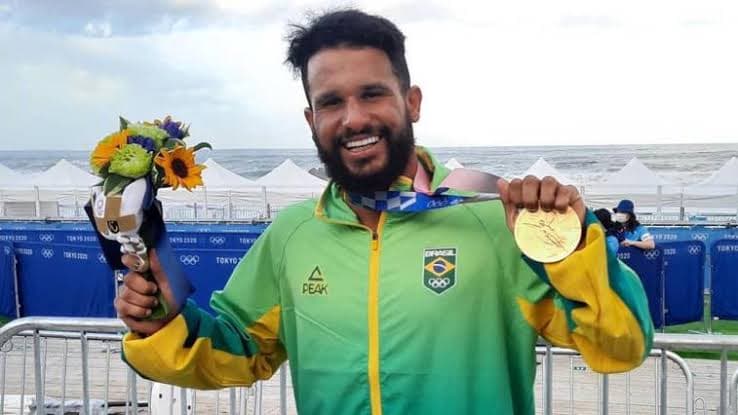 Campeão olímpico Ítalo Ferreira vai receber título de Cidadão Natalense