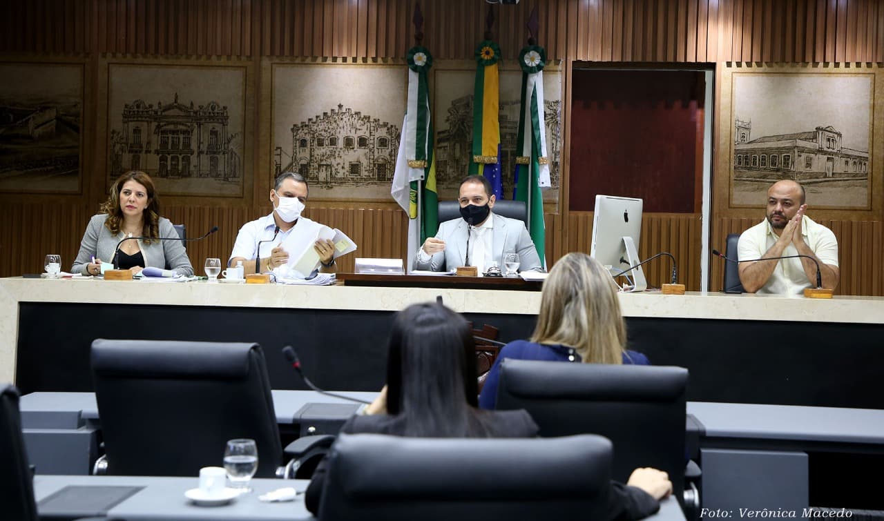 Projeto para socorrer bares e restaurantes é aprovado na Comissão de Justiça da Câmara Municipal de Natal