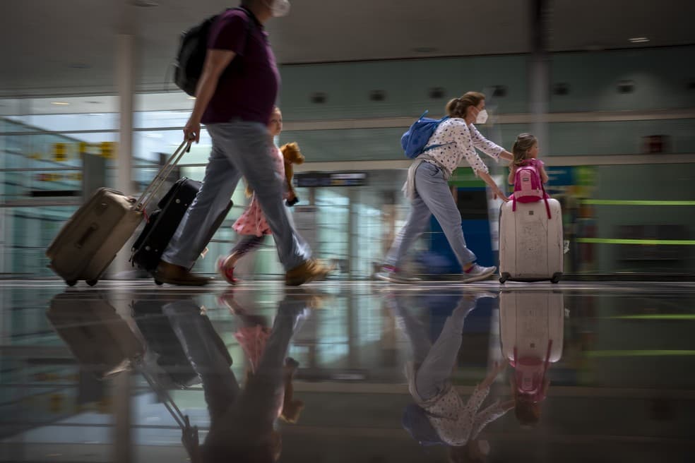 França, Finlândia e Suíça já aceitam turistas do Brasil; veja requisitos pela Europa