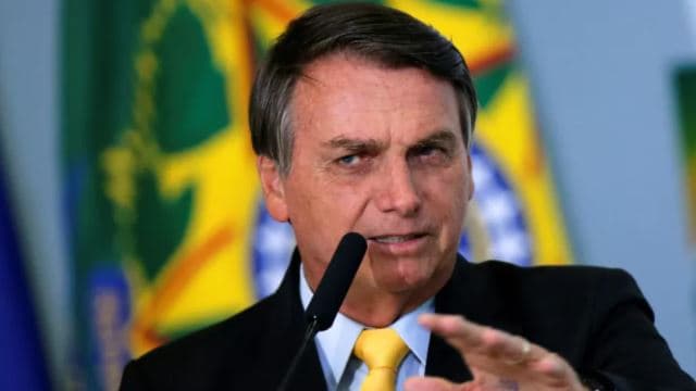 Bolsonaro diz que hidrelétricas podem parar e pede para ‘apagar um ponto de luz em casa’