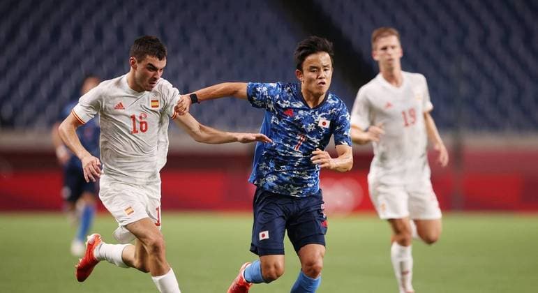 Espanha vence Japão na prorrogação e joga final do futebol contra o Brasil