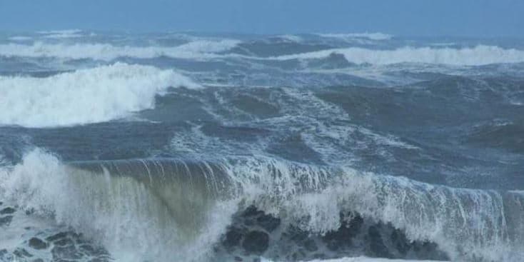 AVISO DE MAU TEMPO: Marinha emite alerta de ventos de até 60 Km/h e ondas de até 4m de altura no litoral do RN
