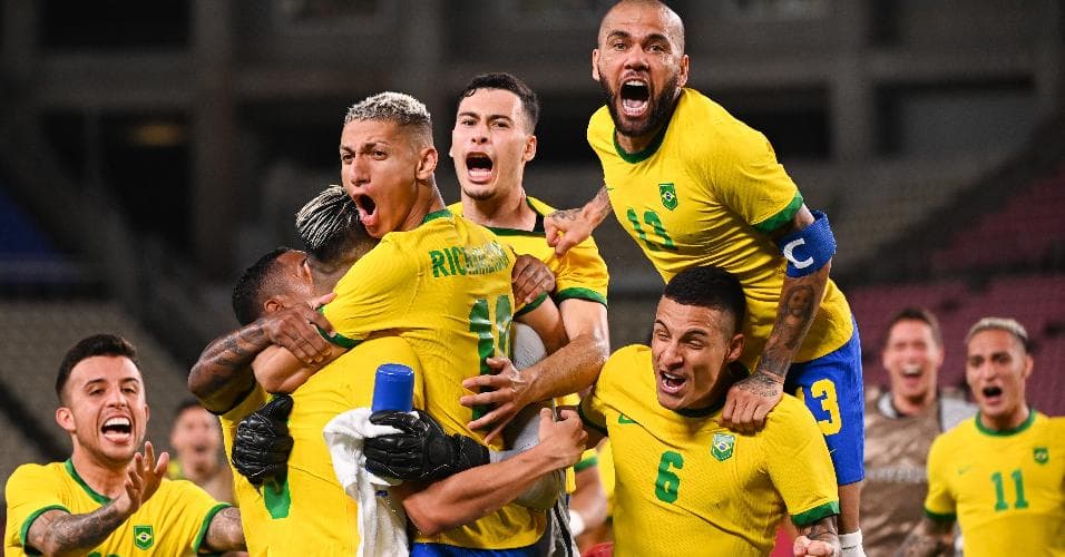 Canoagem, boxe, vôlei e final do futebol entre Brasil e Espanha; veja destaques da agenda das olimpíadas na noite desta sexta e madrugada e manhã de sábado