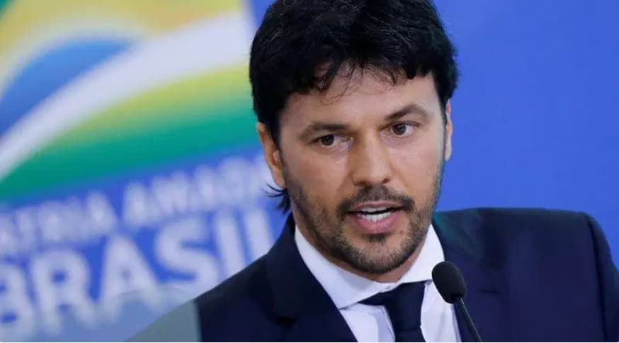 Pedido de vista não atrapalha prazo para votação do edital do 5G, diz ministro Fábio Faria