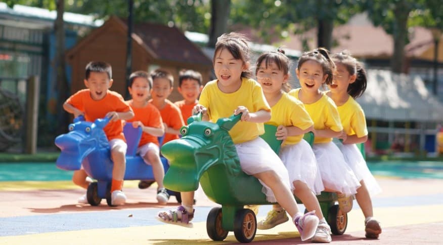 China elabora lei para punir pais por mau comportamento dos filhos