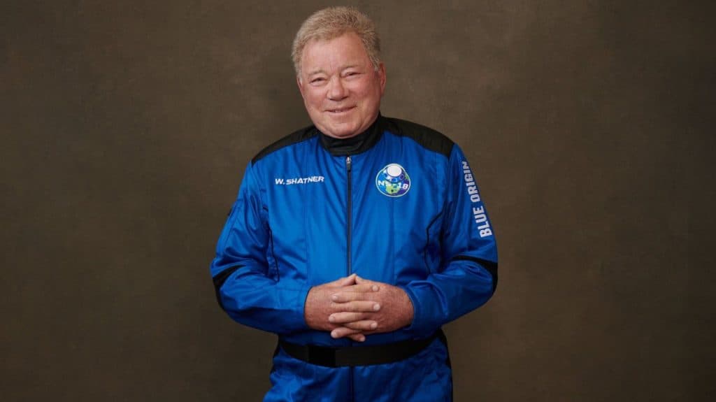 ‘Capitão Kirk': ator William Shatner se torna a pessoa mais velha a ir ao espaço, aos 90 anos