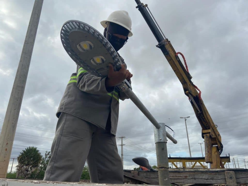 ASSÚ: Prefeitura continua trabalho de melhoramento da iluminação pública