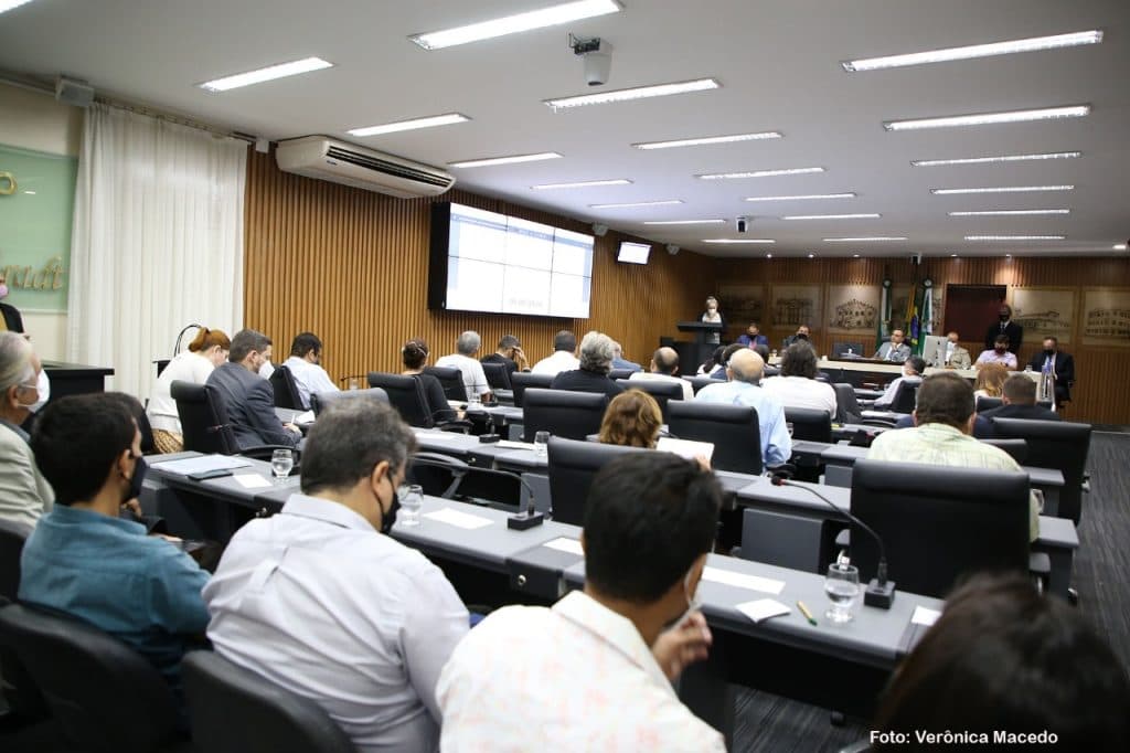 Comissão Especial apresenta 60 artigos da revisão do Plano Diretor de Natal em audiência na Câmara Municipal