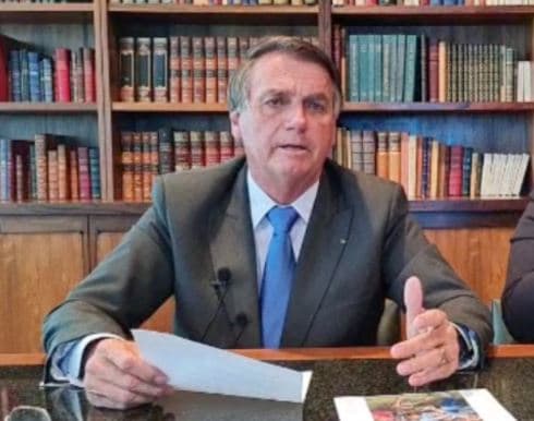 Bolsonaro diz que estuda mudança na política de preços da Petrobras e critica forma de cobrança do ICMS pelos Estados