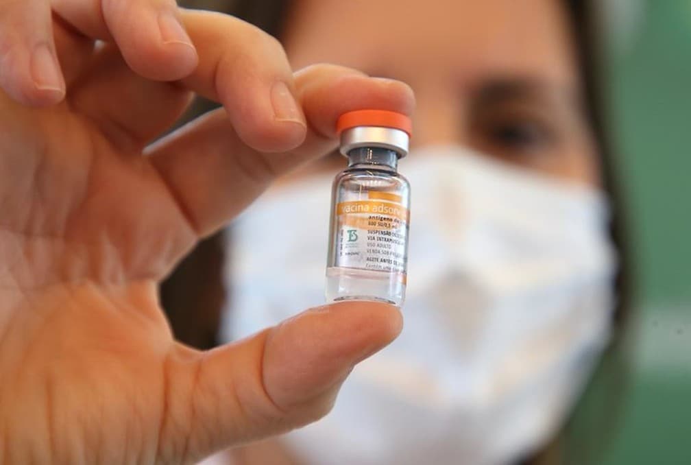EUA passam a aceitar turistas vacinados com Coronavac
