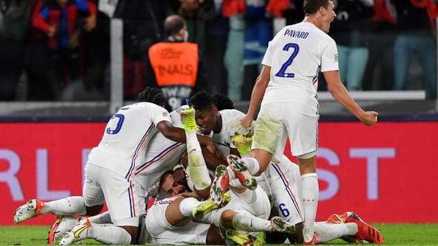 França vira contra Bélgica nos acréscimos e vai à final