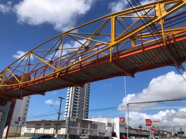 Passarela da avenida Salgado Filho será liberada para travessia de pedestres