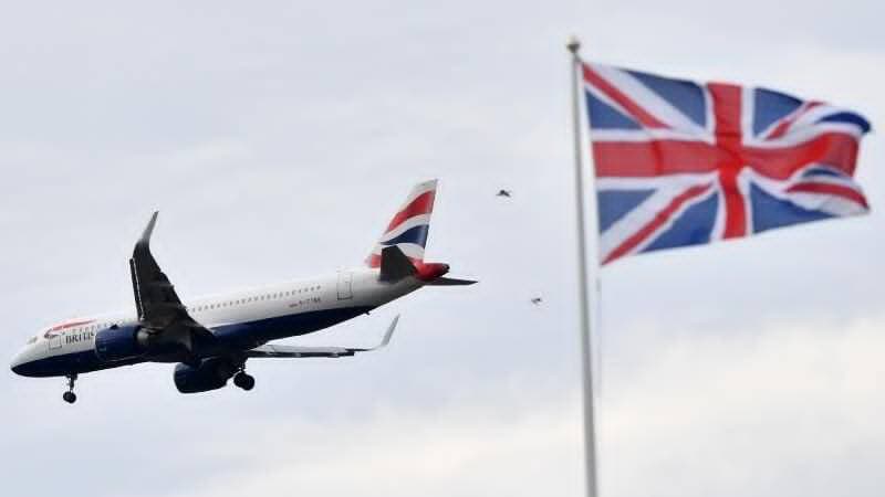 Reino Unido tira viajantes de Brasil e de outros países de quarentena obrigatória