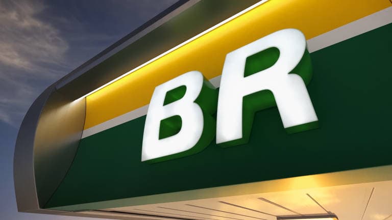 Petrobras rebate Bolsonaro e diz que não antecipa reajustes