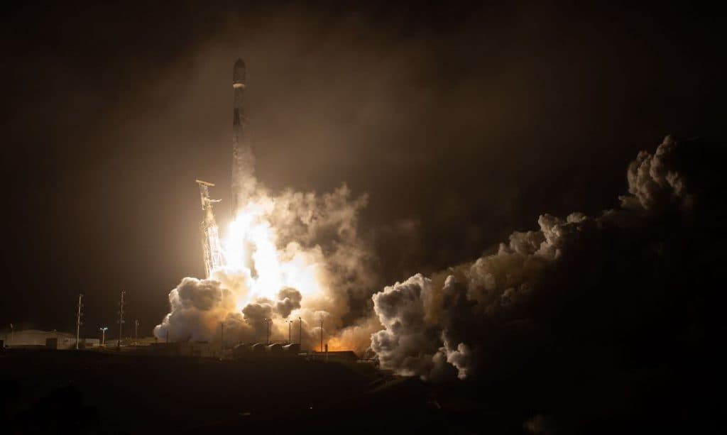 Nasa lança sonda para desviar trajetória de asteroide que tem o tamanho de um campo de futebol