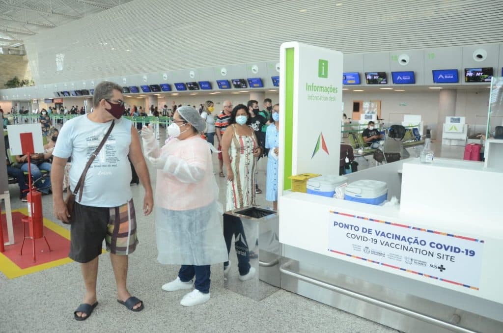 COVID-19: Prefeitura de São Gonçalo do Amarante inicia vacinação no aeroporto internacional