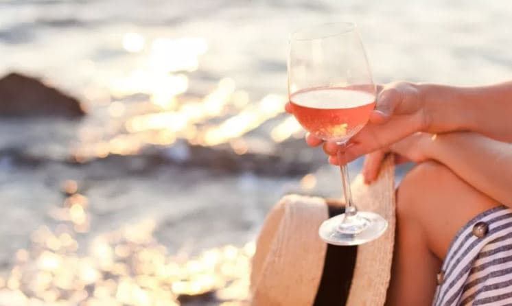 Exportação de vinhos nacionais salta 62%; dentro do país, rosé vira moda