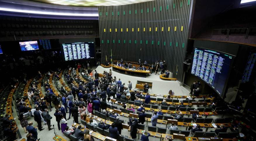 Após impasse, acordo prevê R$ 1,7 bi do Orçamento para reajuste salarial de policiais