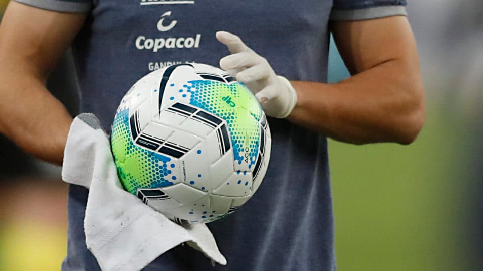 CBF vai exigir vacinação completa para jogadores inscritos nos torneios da entidade em 2022