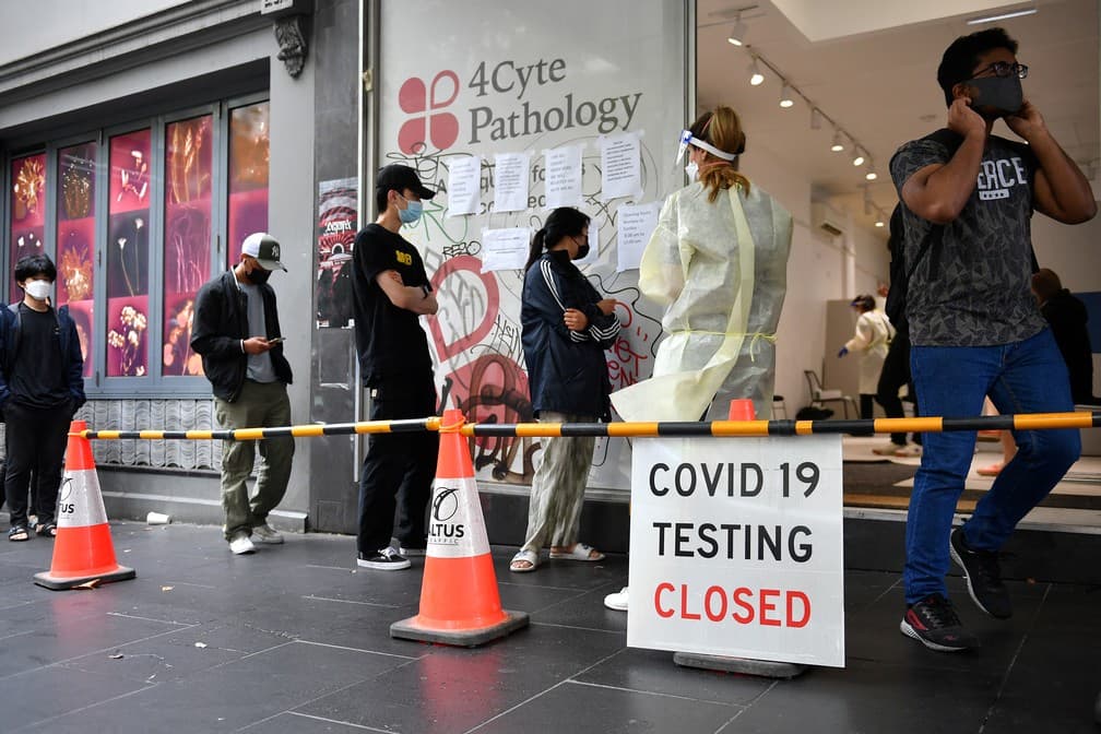 Mundo bate novo recorde com 2,59 milhões de casos de Covid em 1 dia