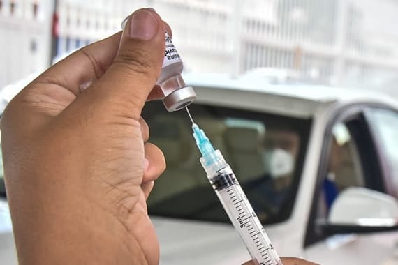 Pontos de vacinação e Centros de Enfrentamento às Síndromes Gripais terão alteração no feriado