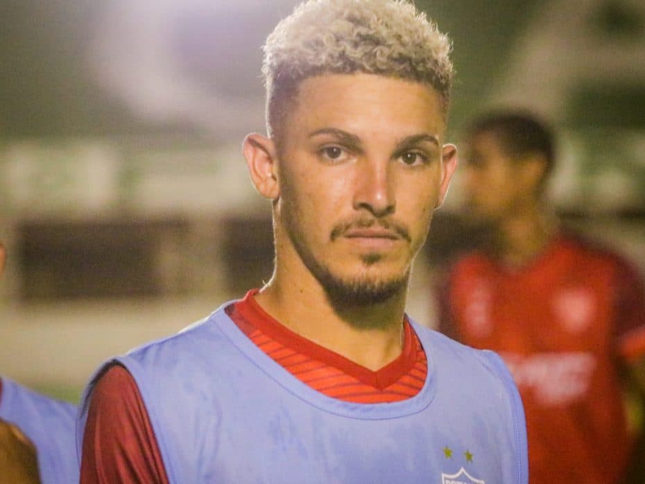 Jogador do Potiguar de Mossoró é dispensado após agredir colega depois do jogo; Irmão dele nega