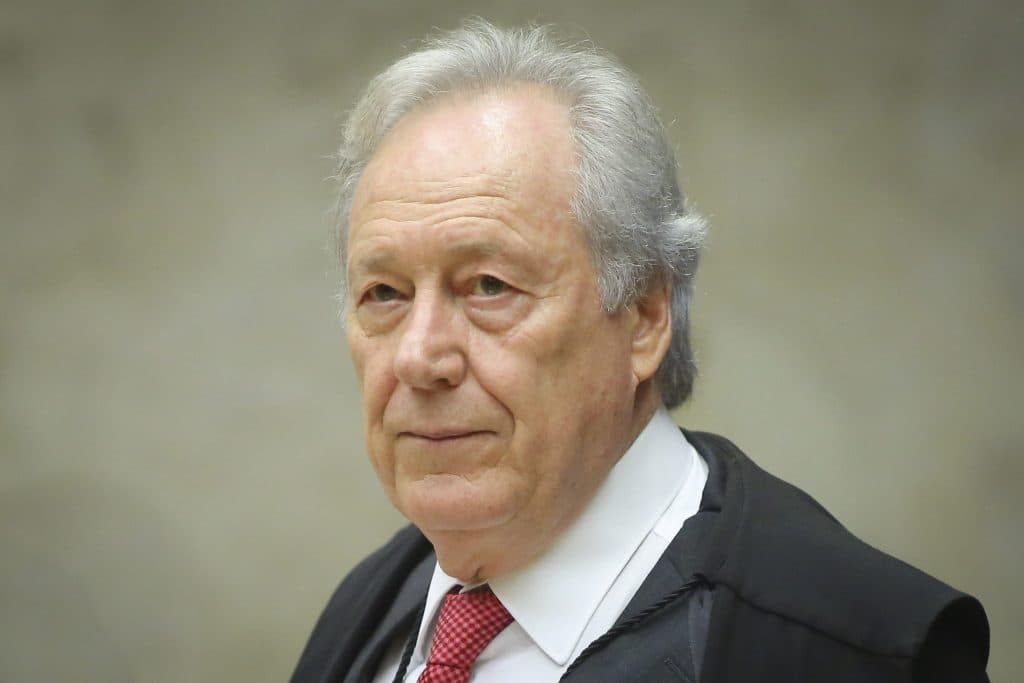 Urgente: Lewandowski suspende última ação contra Lula na Justiça