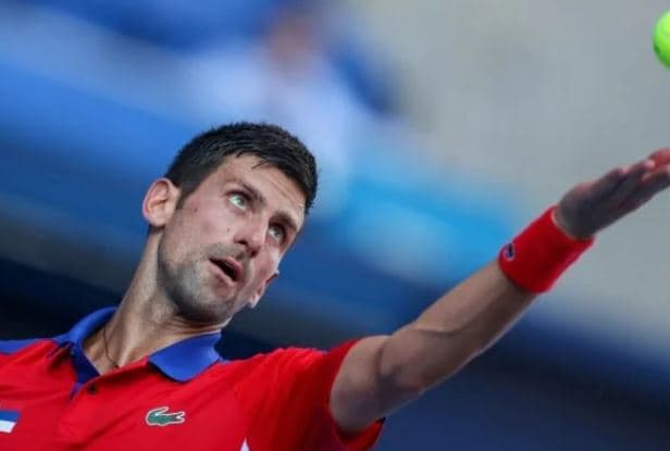 Após polêmica na Austrália, Lacoste diz que irá conversar com Djokovic e põe em xeque patrocínio milionário do atleta