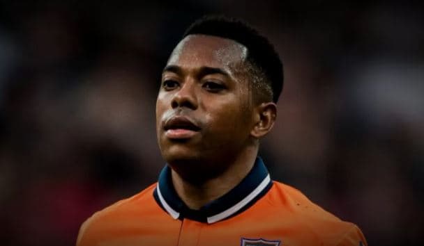 Justiça italiana pedirá inclusão de Robinho em lista vermelha da Interpol