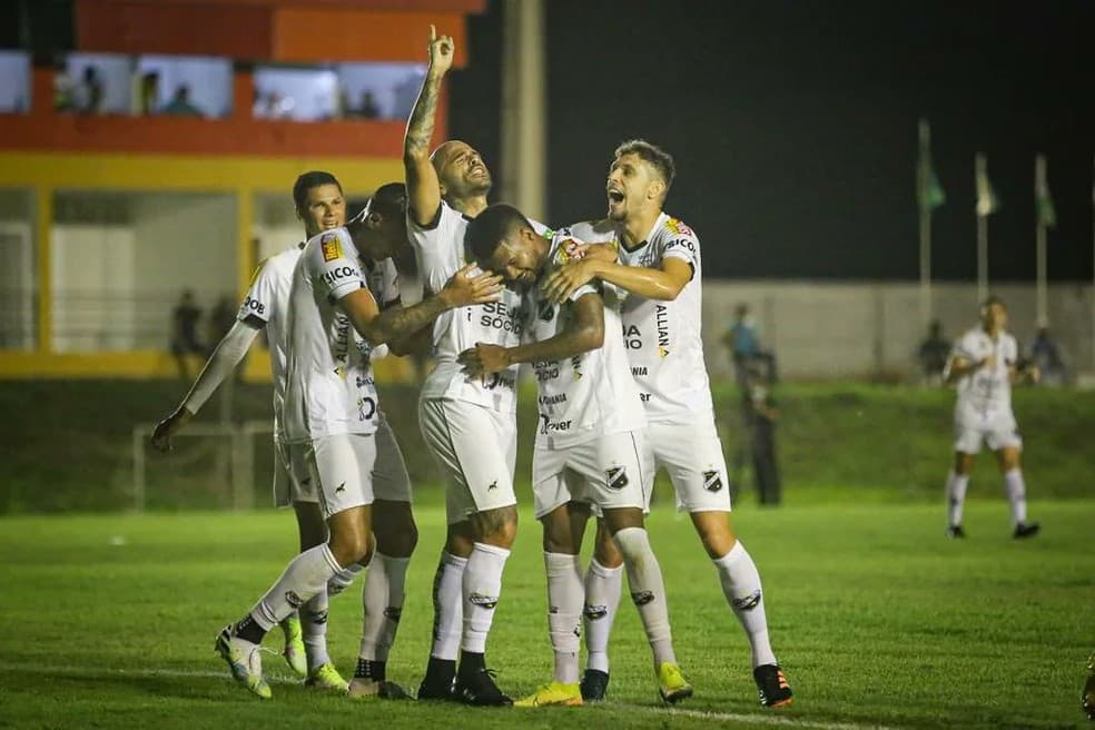 Estadual: ABC vence o Globo por 4 a 0 e assume a liderança