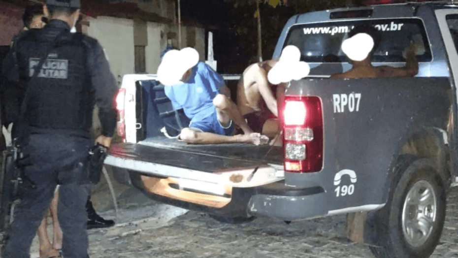 COM PEIXEIRA: homem mata atual namorado da ex esfaqueado e se esconde em guarda roupa no RN